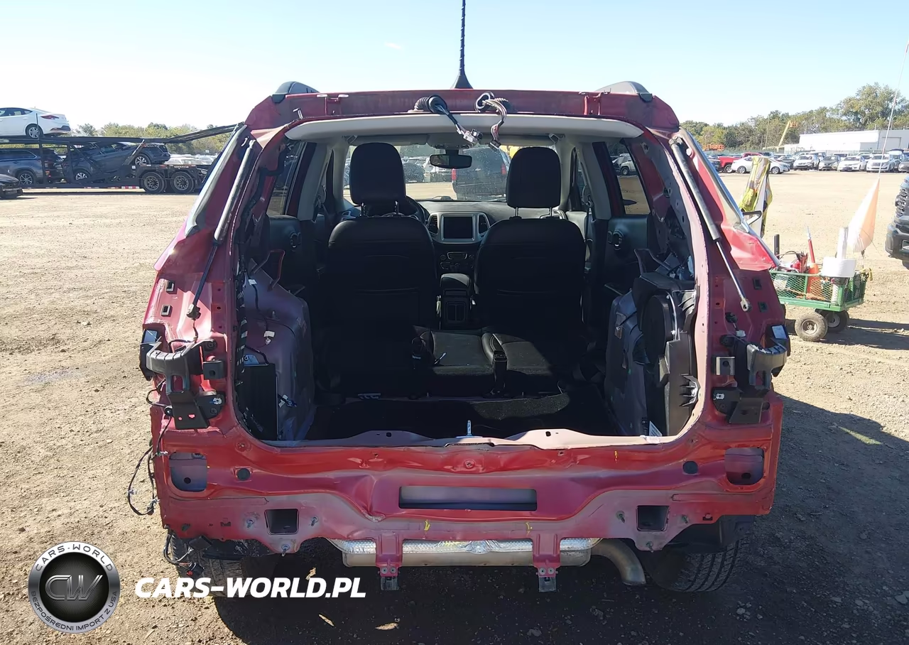 2019 Jeep Compass Latitude 4X4 VIN:3C4NJDBB6KT689332 - 17