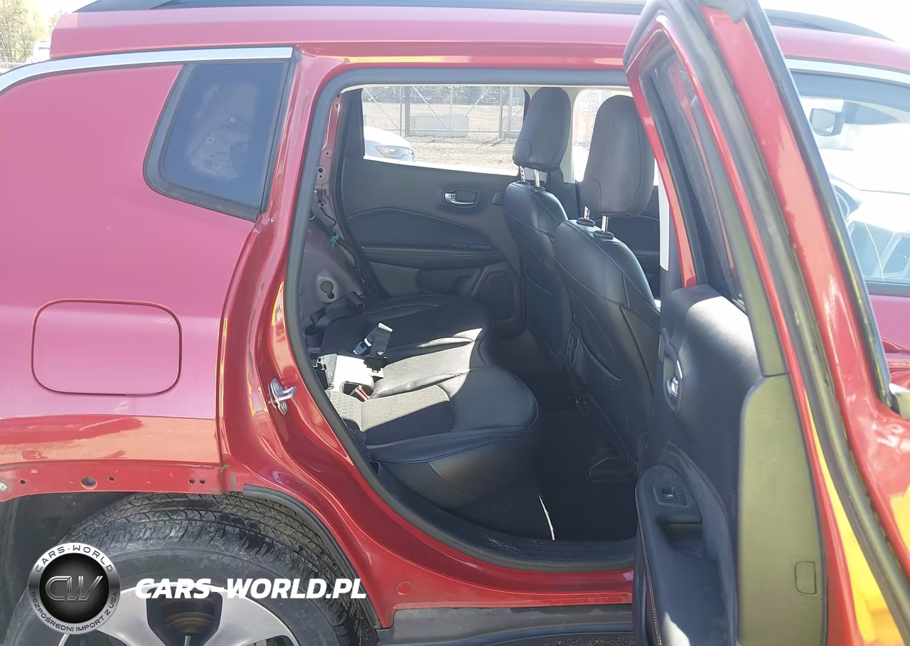 2019 Jeep Compass Latitude 4X4 VIN:3C4NJDBB6KT689332 - 8