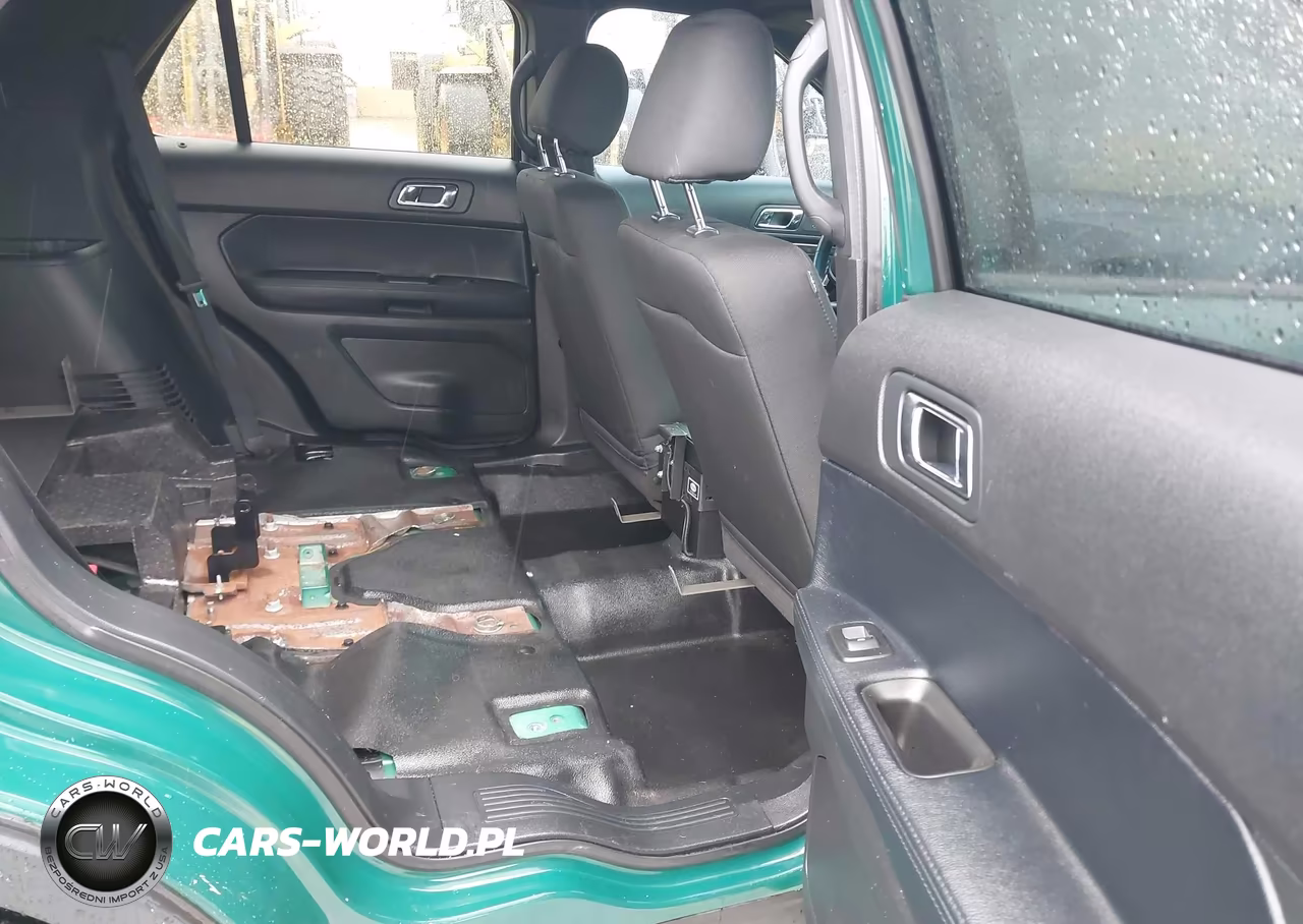 2016 Ford Utility Police Interceptor VIN:1FM5K8AR9GGB82113 - 8