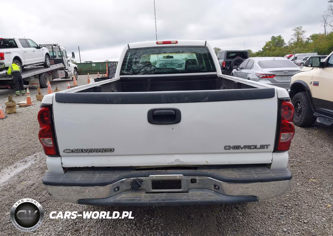 2003 Chevrolet Silverado 2500Hd VIN:1GCHK23U83F225517 - 16