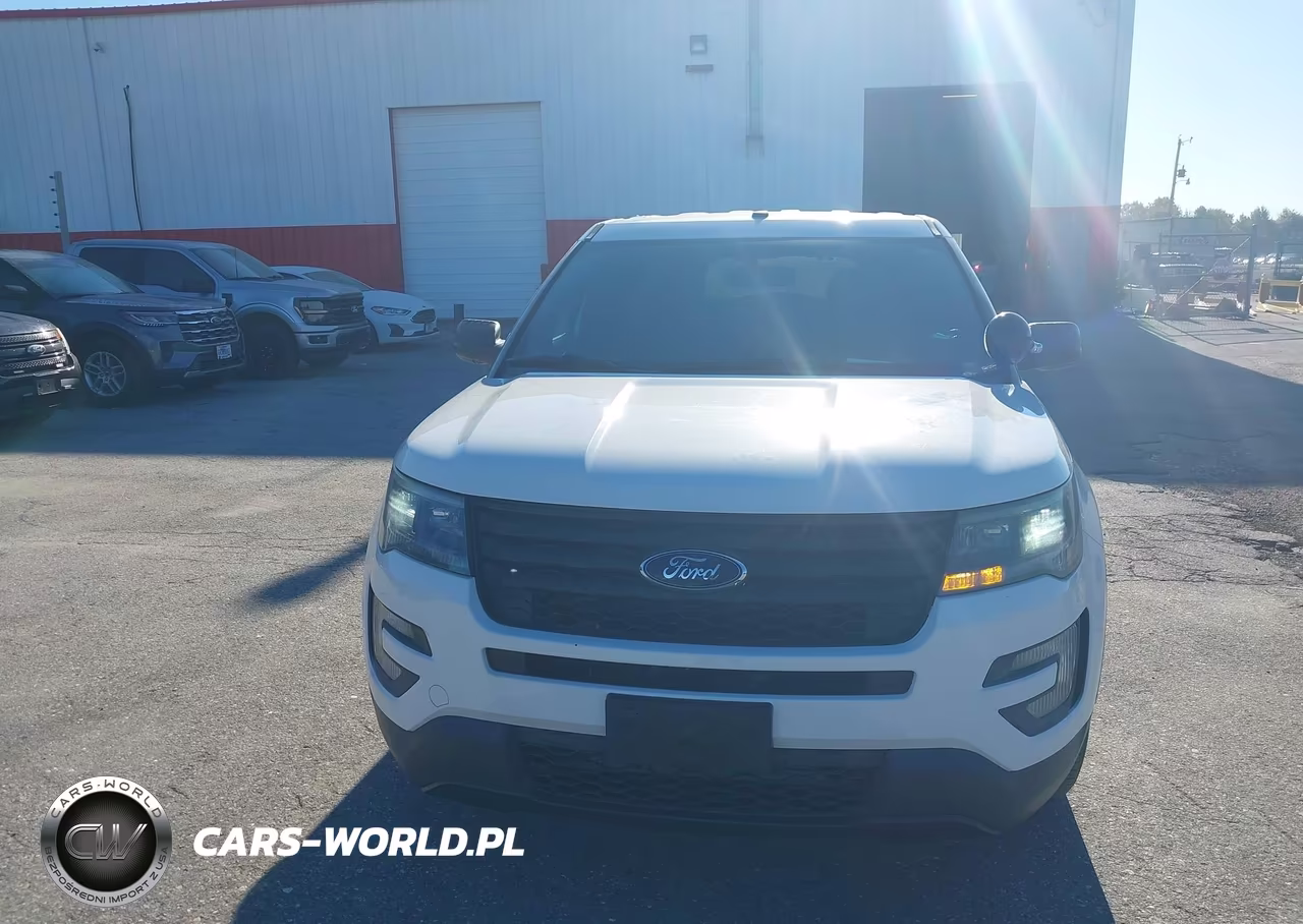 2017 Ford Utility Police Interceptor VIN:1FM5K8AR1HGB72855 - 17