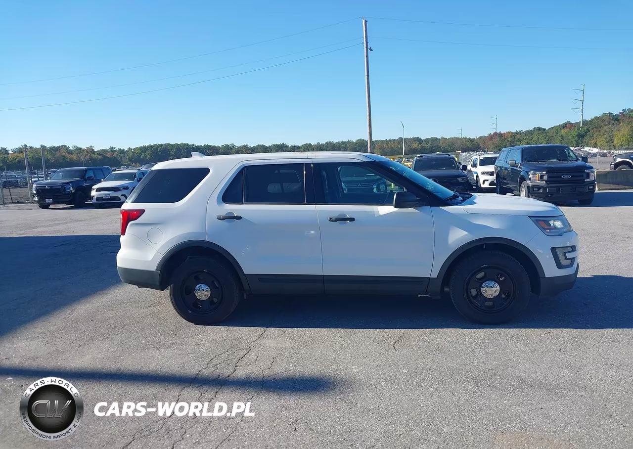 2017 Ford Utility Police Interceptor VIN:1FM5K8AR1HGB72855 - 18