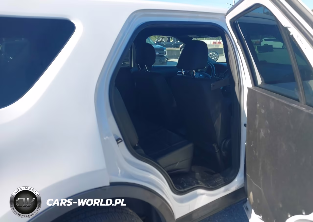 2017 Ford Utility Police Interceptor VIN:1FM5K8AR1HGB72855 - 8