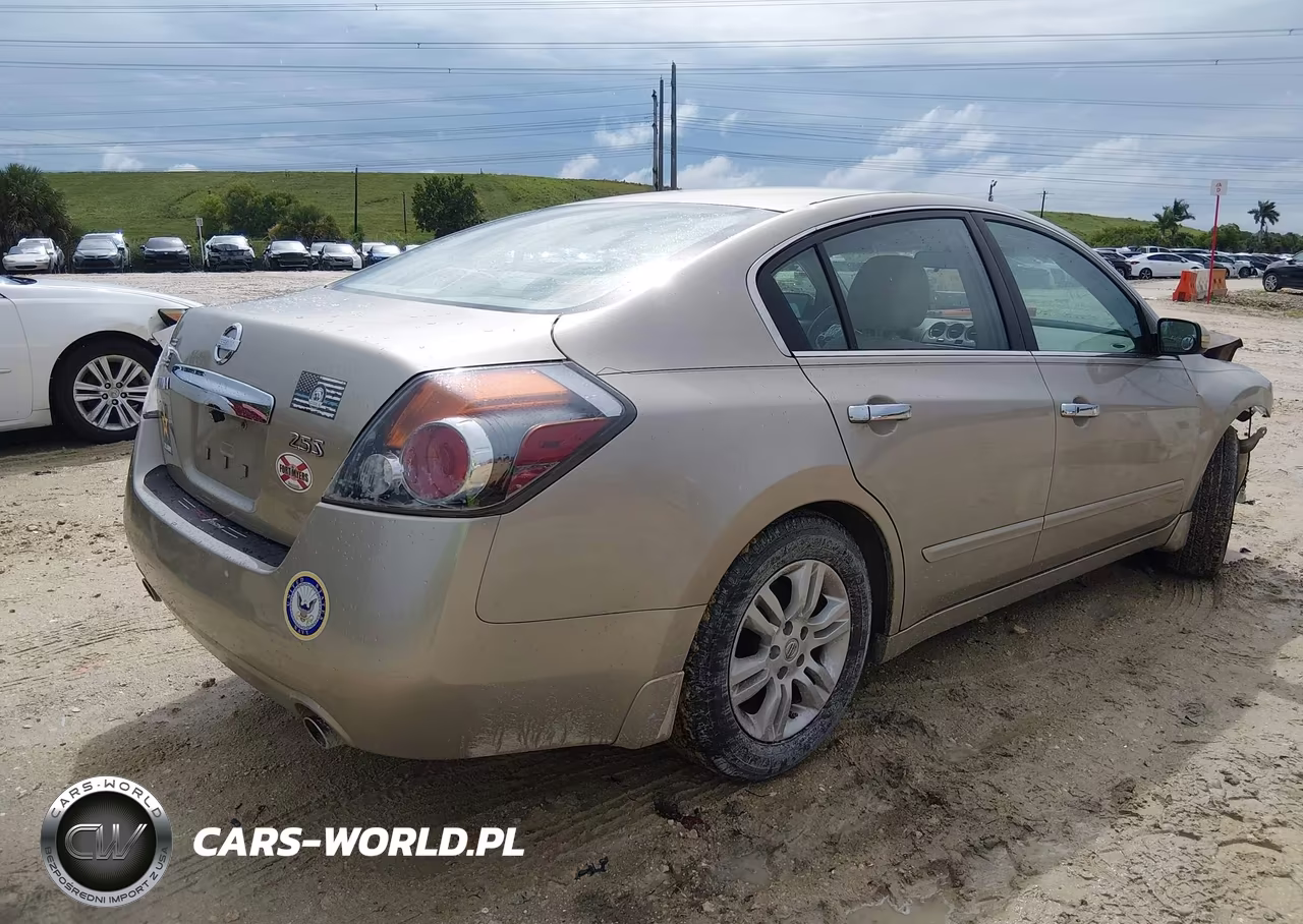2010 Nissan Altima 2.5 S VIN:1N4AL2AP9AN480147 - 4