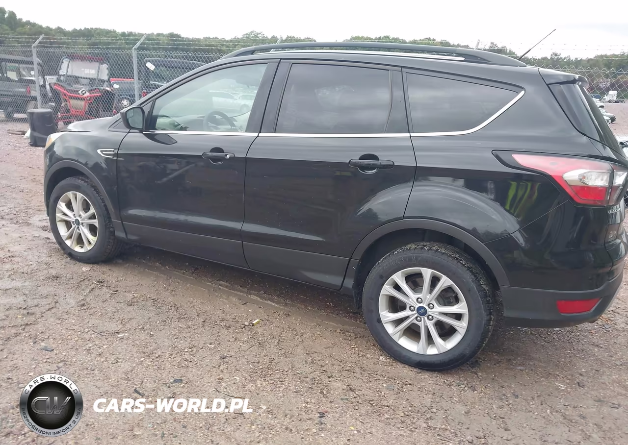 2018 Ford Escape Se VIN:1FMCU9GD4JUC37532 - 3