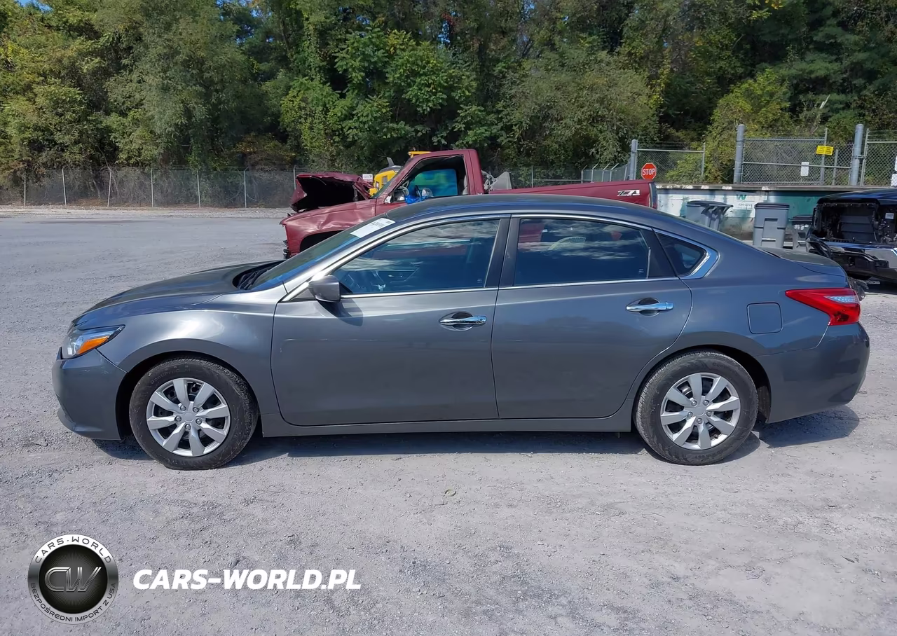 2017 Nissan Altima 2.5 S VIN:1N4AL3AP1HC470319 - 14