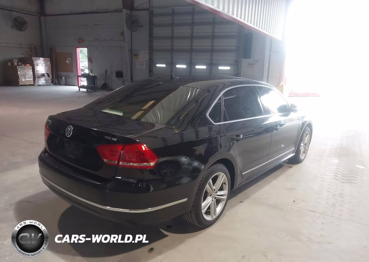2013 Volkswagen Passat 2.0L Tdi Se VIN:1VWBN7A35DC074530 - 4