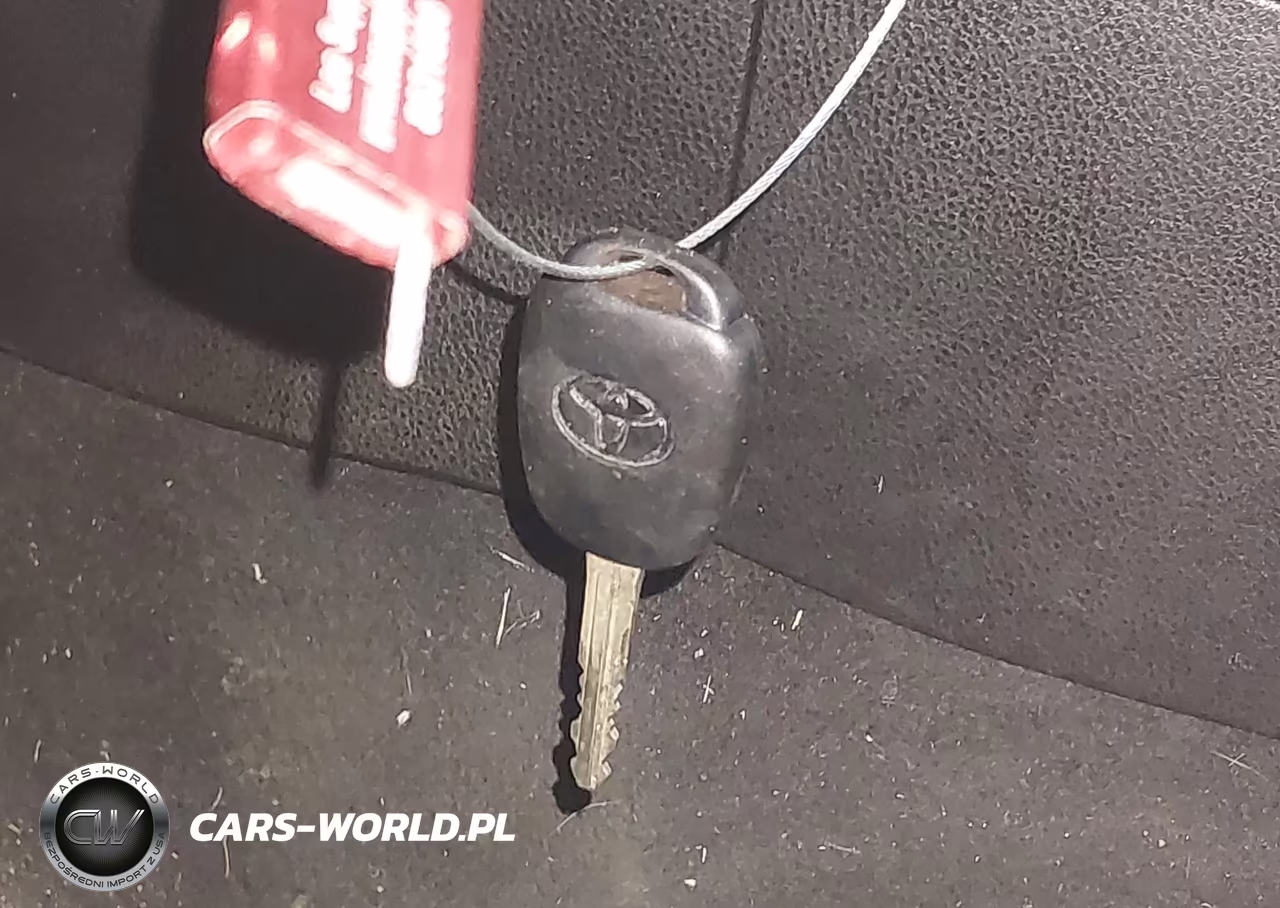 2016 Toyota Corolla Le VIN:5YFBURHE7GP513411 - 11