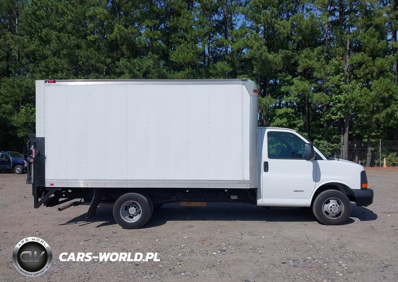 2015 Chevrolet Express Cutaway 4500 VIN:1GB6G5CG7F1117318 - 13