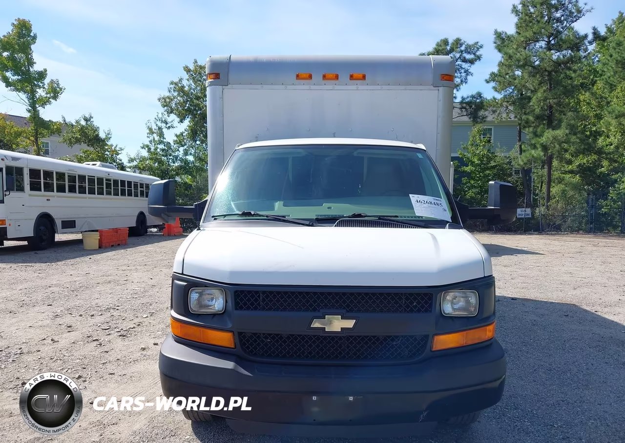 2015 Chevrolet Express Cutaway 4500 VIN:1GB6G5CG7F1117318 - 6