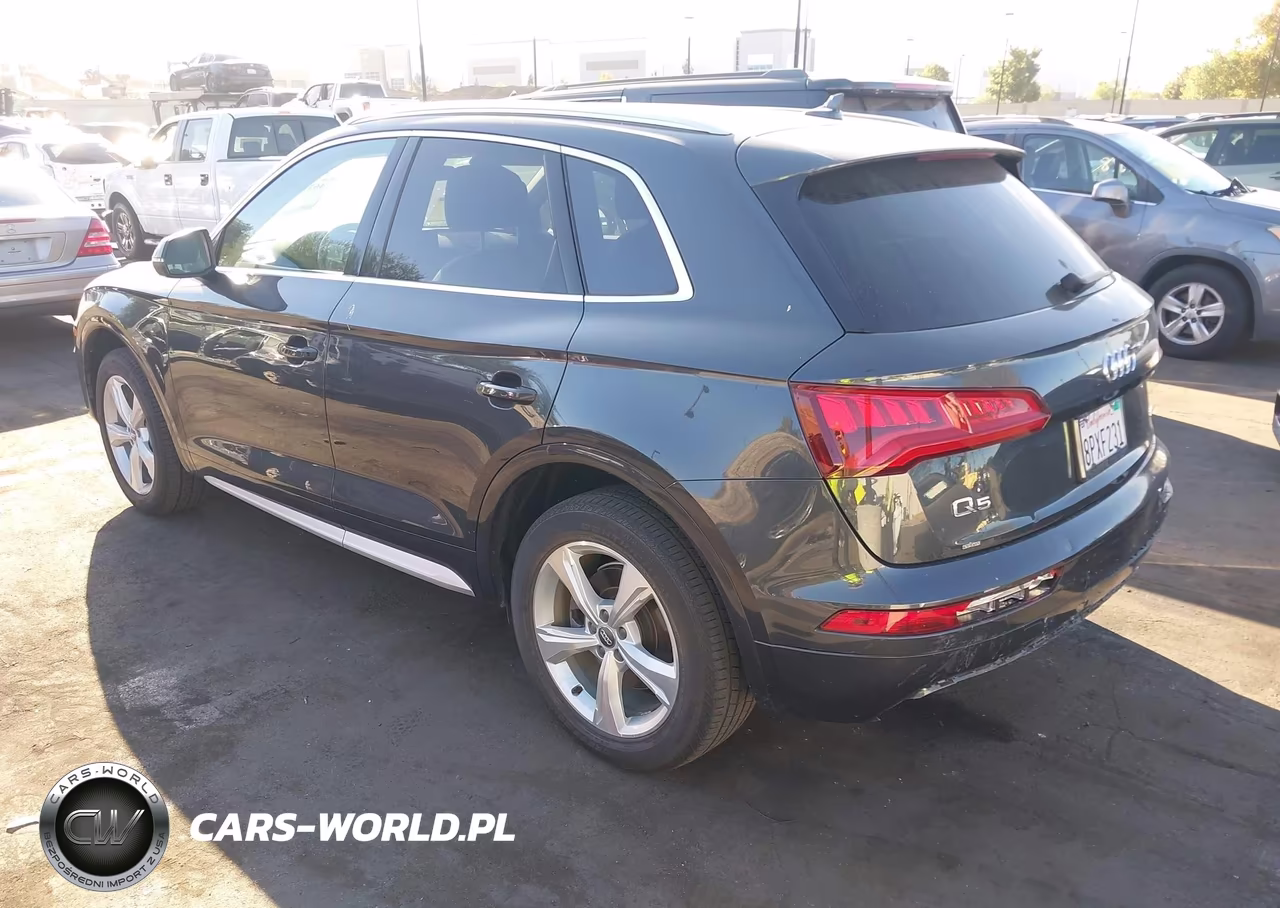 2020 Audi Q5 Premium 45 Tfsi Quattro S Tronic VIN:WA1ANAFY4L2018366 - 3