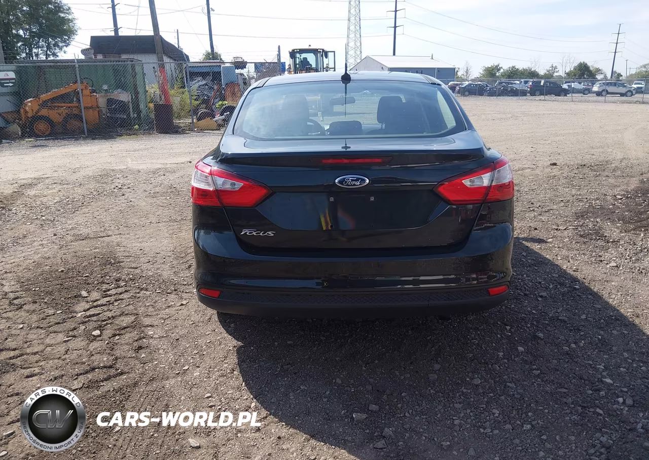 2013 Ford Focus S VIN:1FADP3E22DL132888 - 16