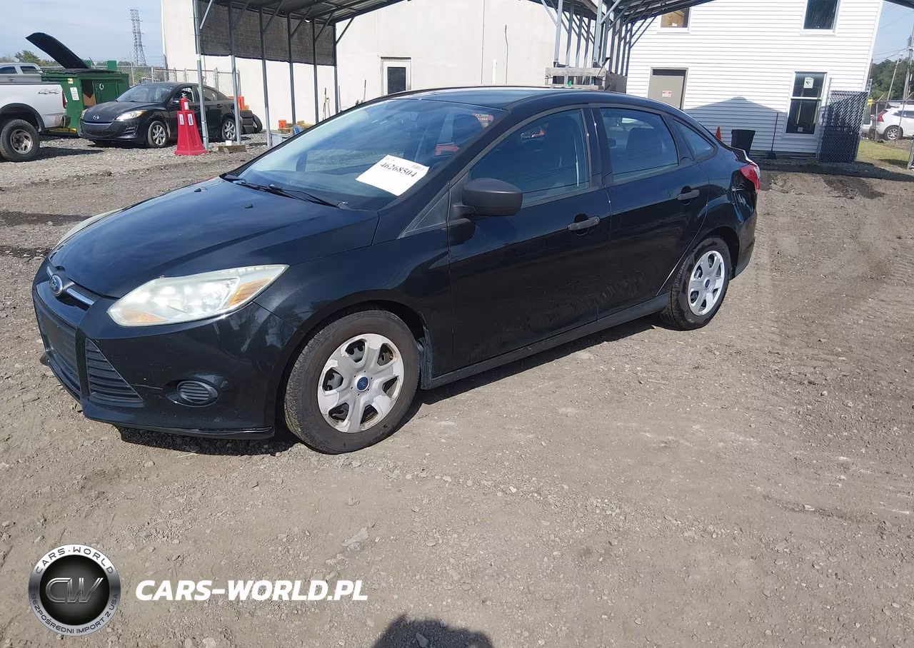 2013 Ford Focus S VIN:1FADP3E22DL132888 - 2