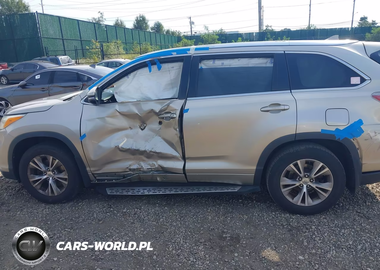 2014 Toyota Highlander Xle V6 VIN:5TDJKRFH7ES062919 - 14