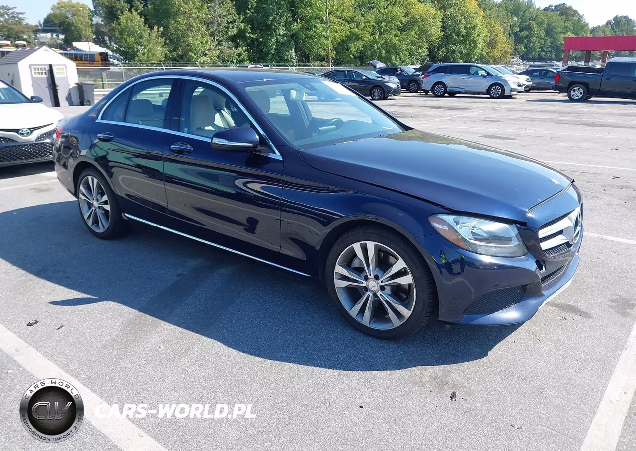 2015 Mercedes-Benz C 300 – zdjęcie 1 z 16