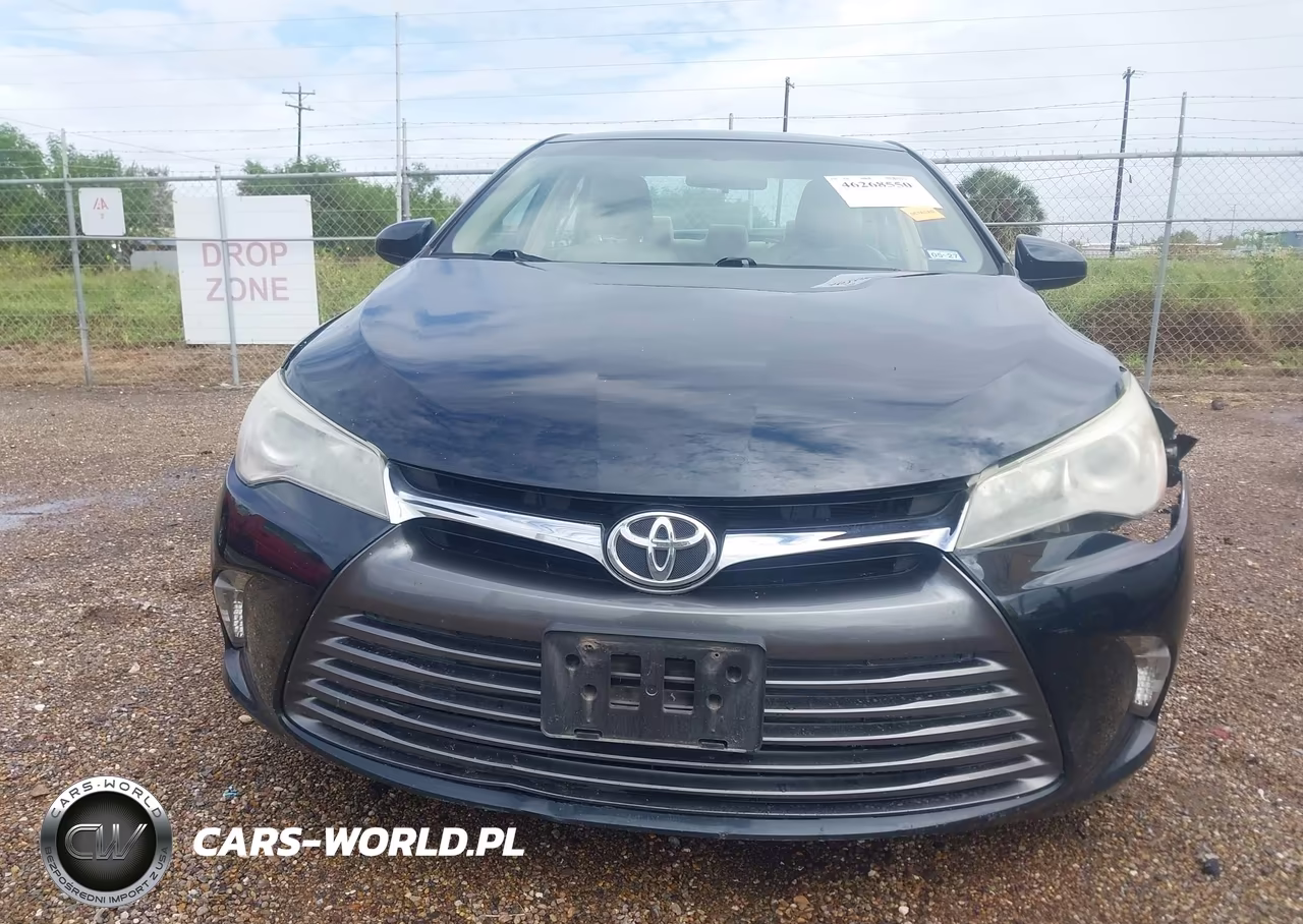 2015 Toyota Camry Le VIN:4T4BF1FKXFR464051 - 12