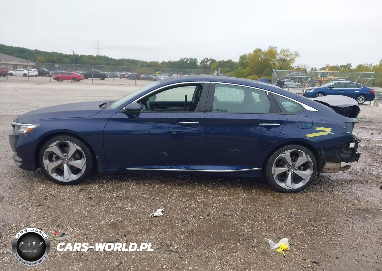 2018 Honda Accord Touring VIN:1HGCV1F92JA148870 - 14