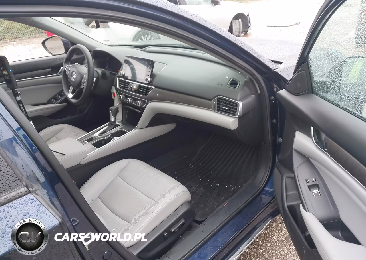 2018 Honda Accord Touring VIN:1HGCV1F92JA148870 - 5