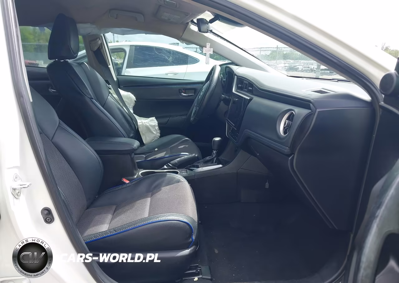 2018 Toyota Corolla Se VIN:5YFBURHE8JP781956 - 5