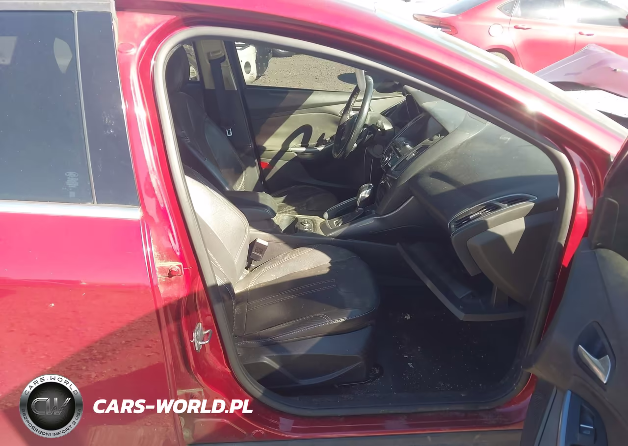 2013 Ford Focus Titanium VIN:1FADP3N20DL149379 - 5