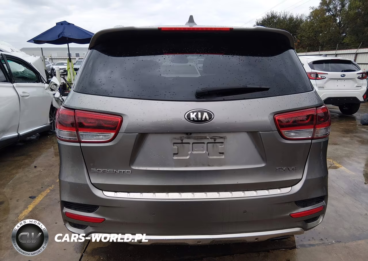 2017 Kia Sorento 3.3L Sx VIN:5XYPK4A51HG232221 - 16