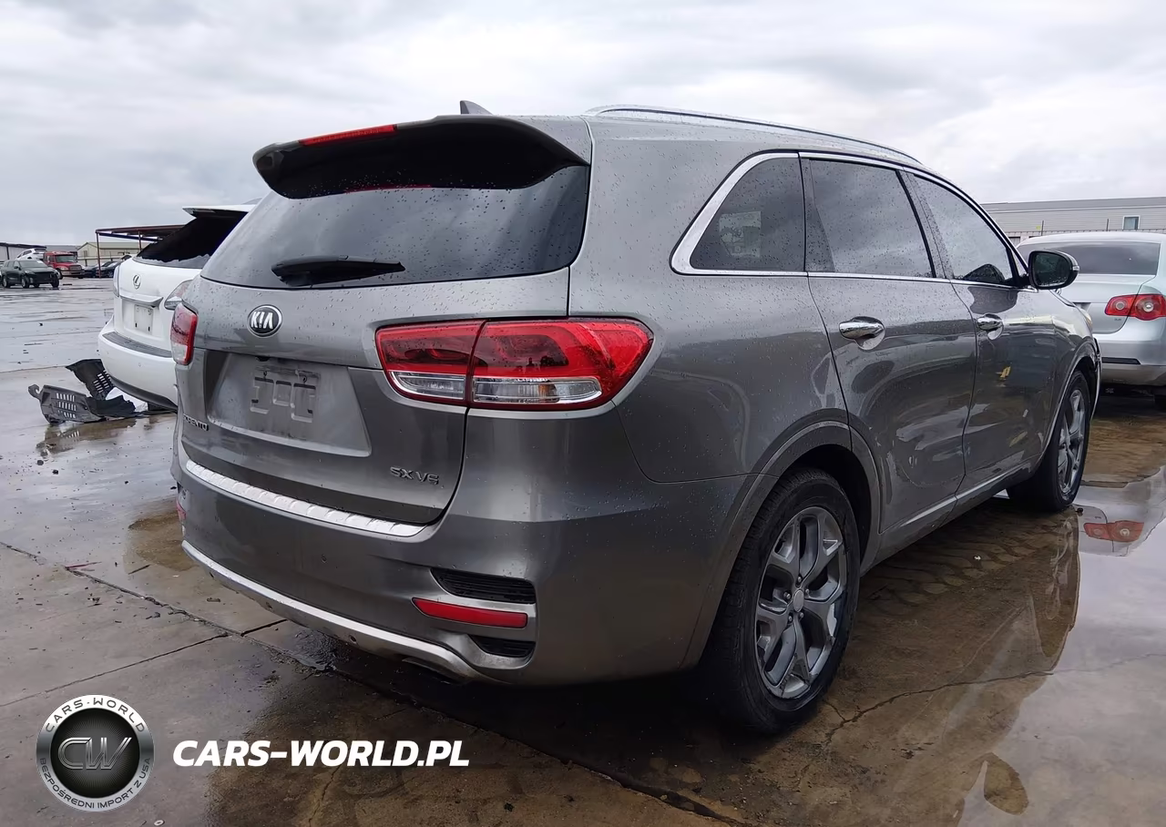 2017 Kia Sorento 3.3L Sx VIN:5XYPK4A51HG232221 - 4