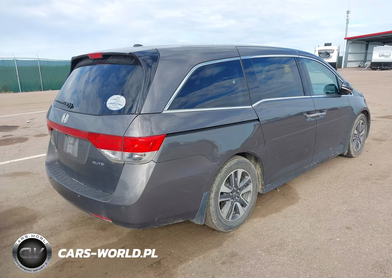 2015 Honda Odyssey Touring-Touring Elite VIN:5FNRL5H95FB038123 - 4