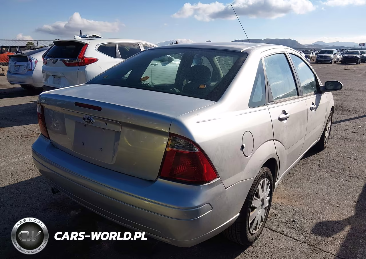 2006 Ford Focus Zx4 VIN:1FAFP34N56W101575 - 4