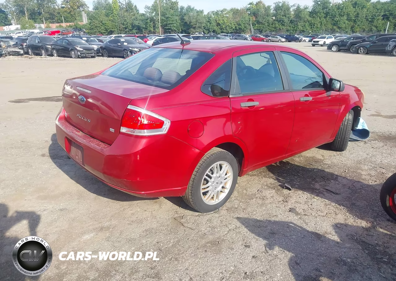 2011 Ford Focus Se VIN:1FAHP3FN5BW104993 - 4