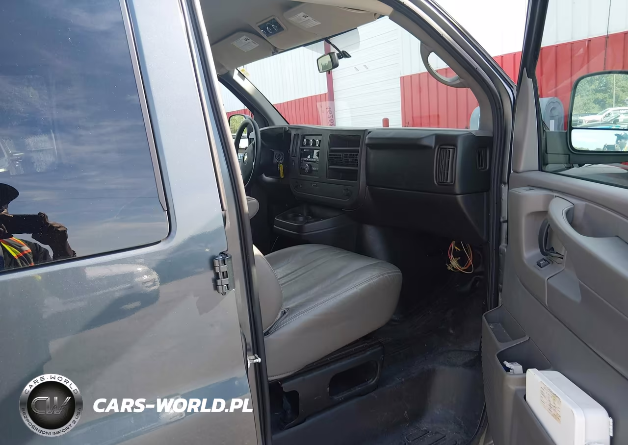 2014 Chevrolet Express 1500 Ls VIN:1GNSGBF48E1183473 - 5