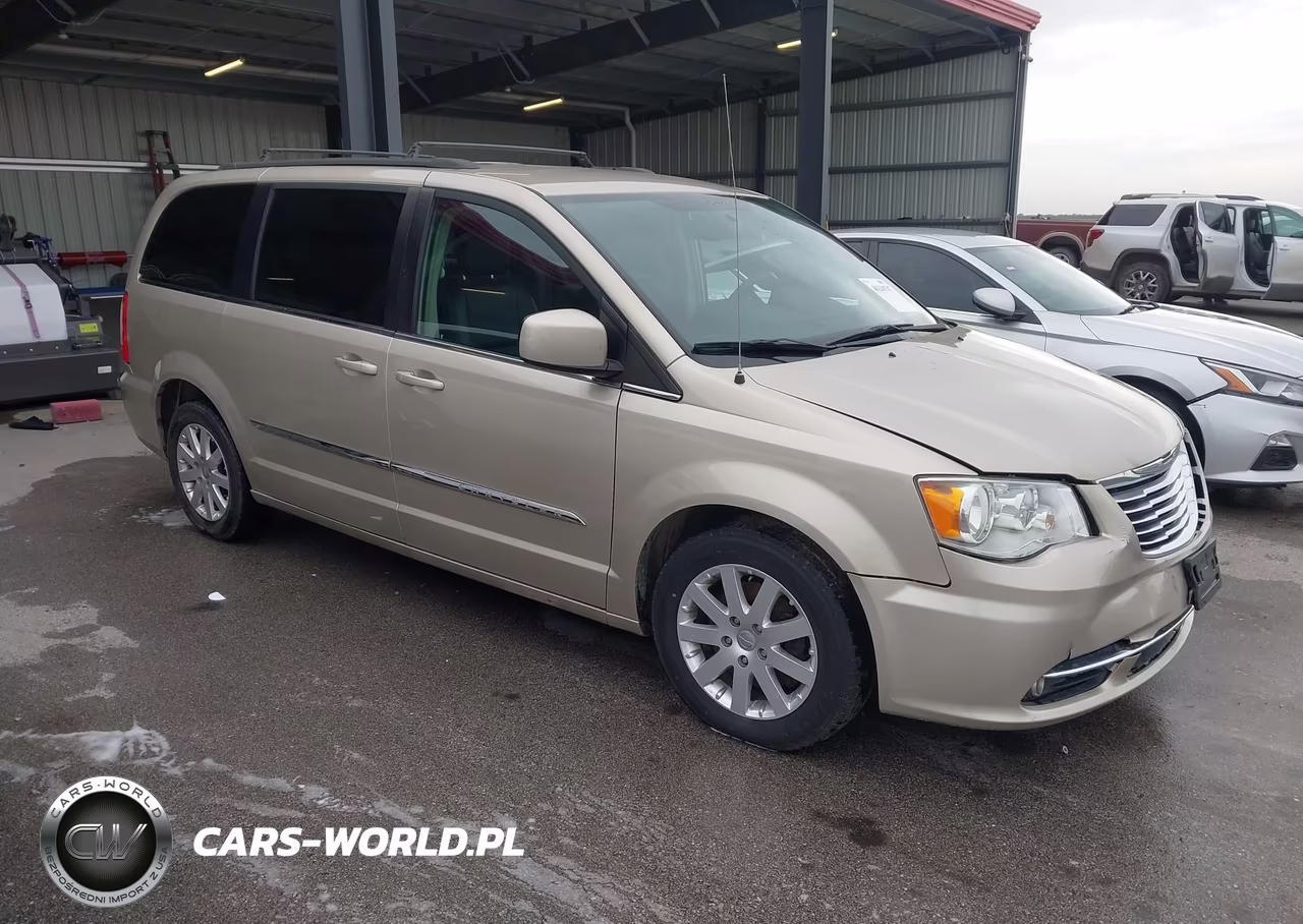 2016 Chrysler Town & Country Touring