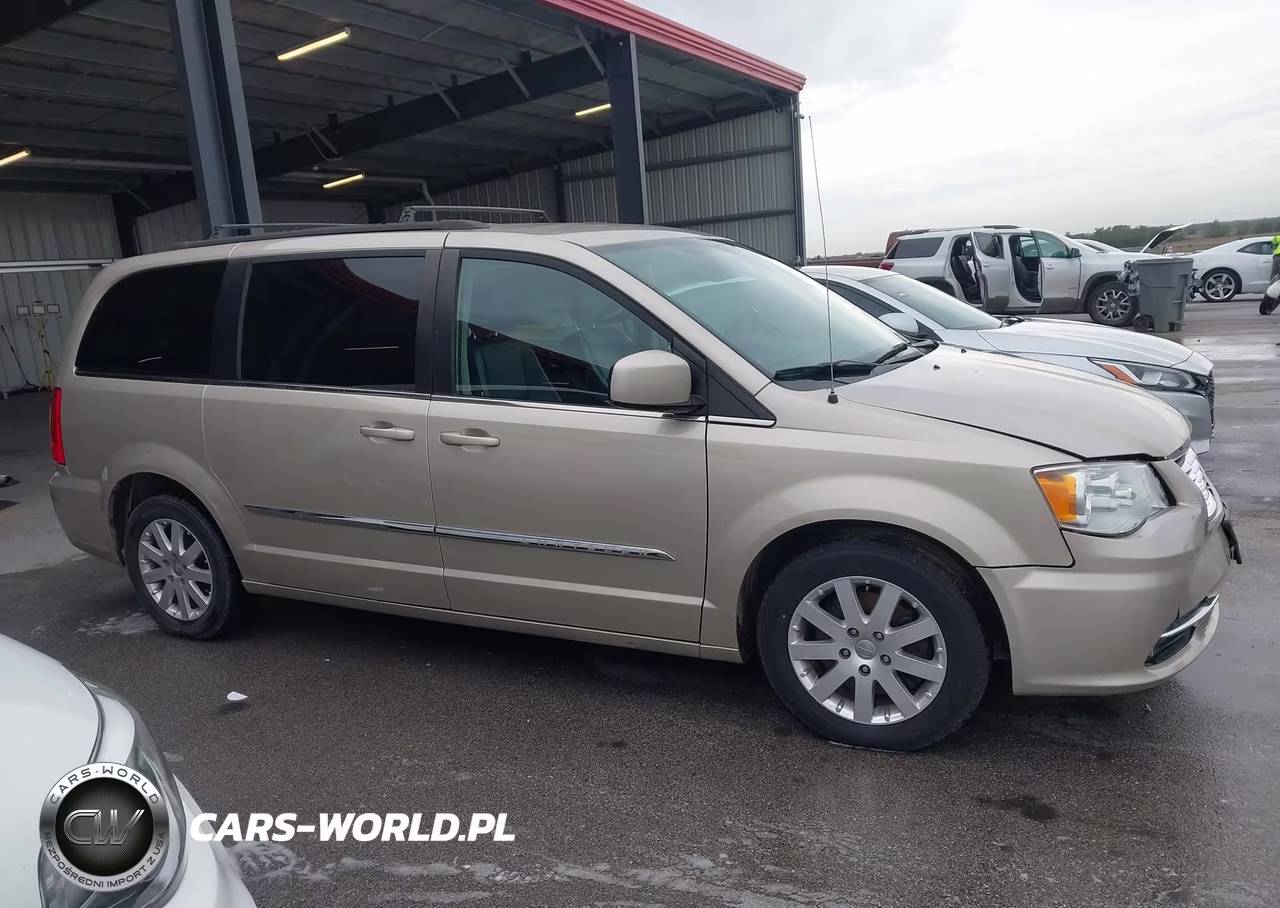 2016 Chrysler Town & Country Touring VIN:2C4RC1BG6GR268274 - 13