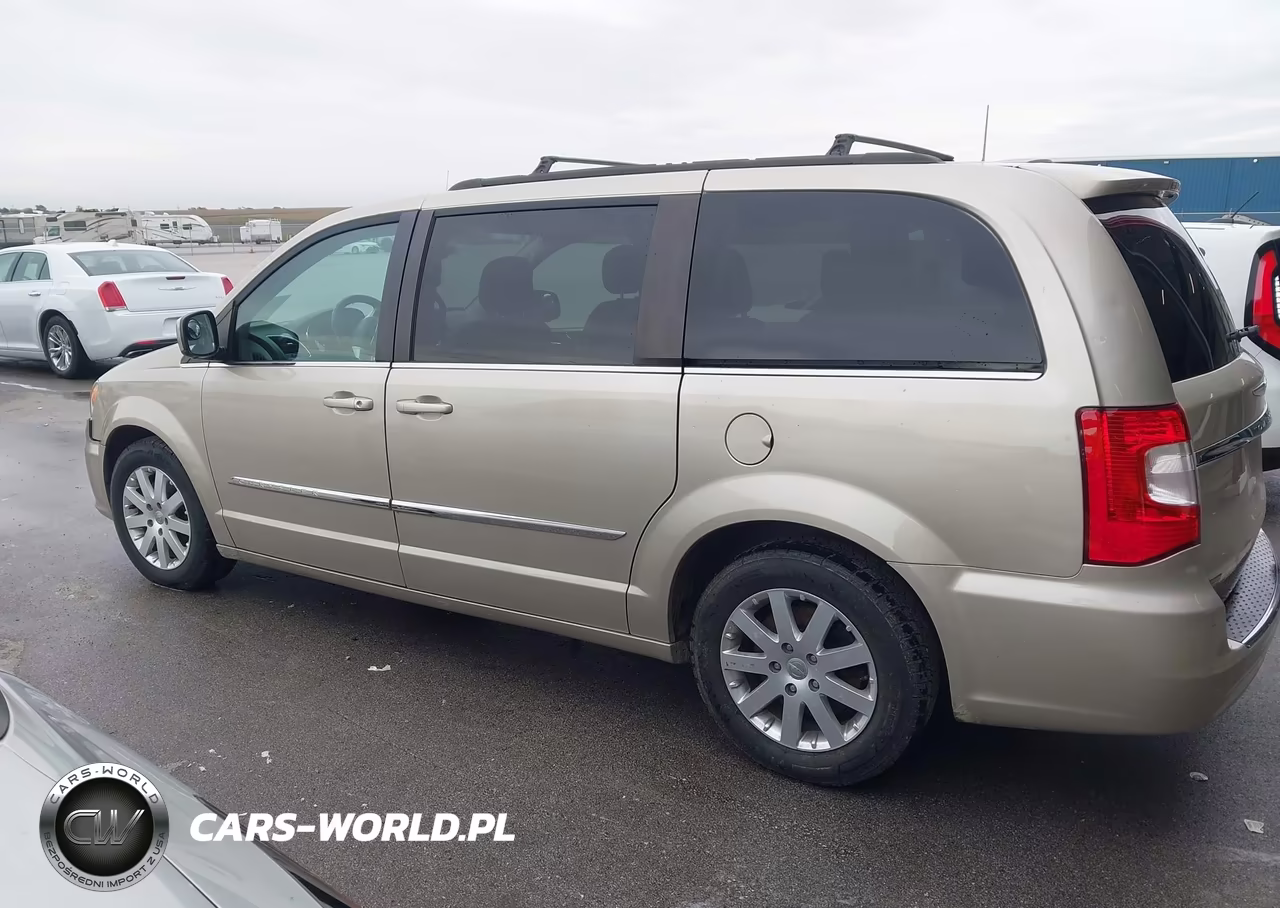 2016 Chrysler Town & Country Touring VIN:2C4RC1BG6GR268274 - 14