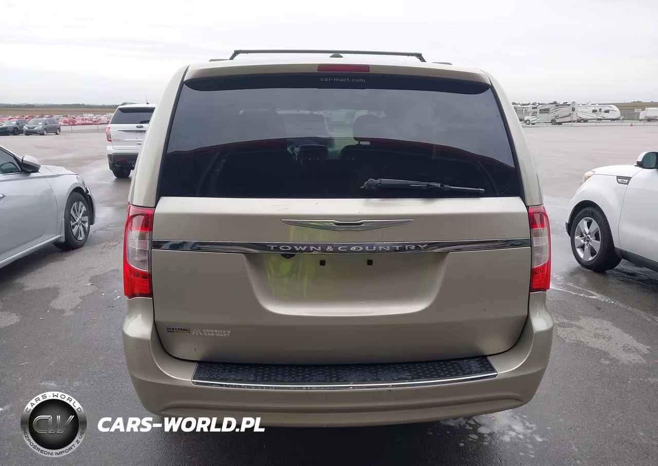 2016 Chrysler Town & Country Touring VIN:2C4RC1BG6GR268274 - 16