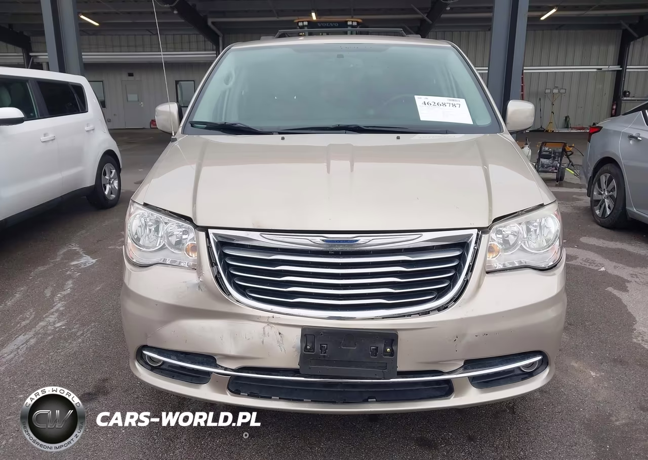 2016 Chrysler Town & Country Touring VIN:2C4RC1BG6GR268274 - 6