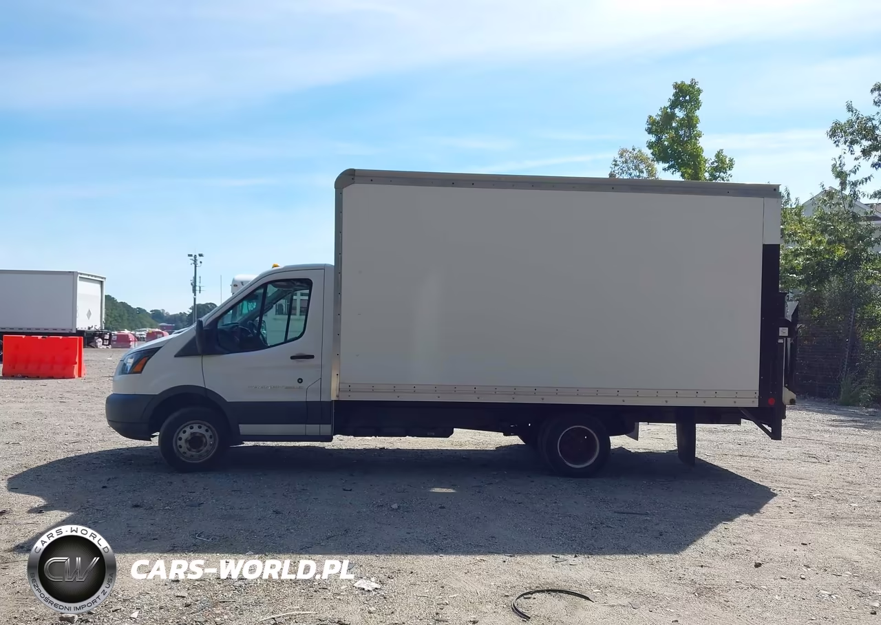 2018 Ford Transit-350 Cutaway VIN:1FDRS8PM6JKB23067 - 14
