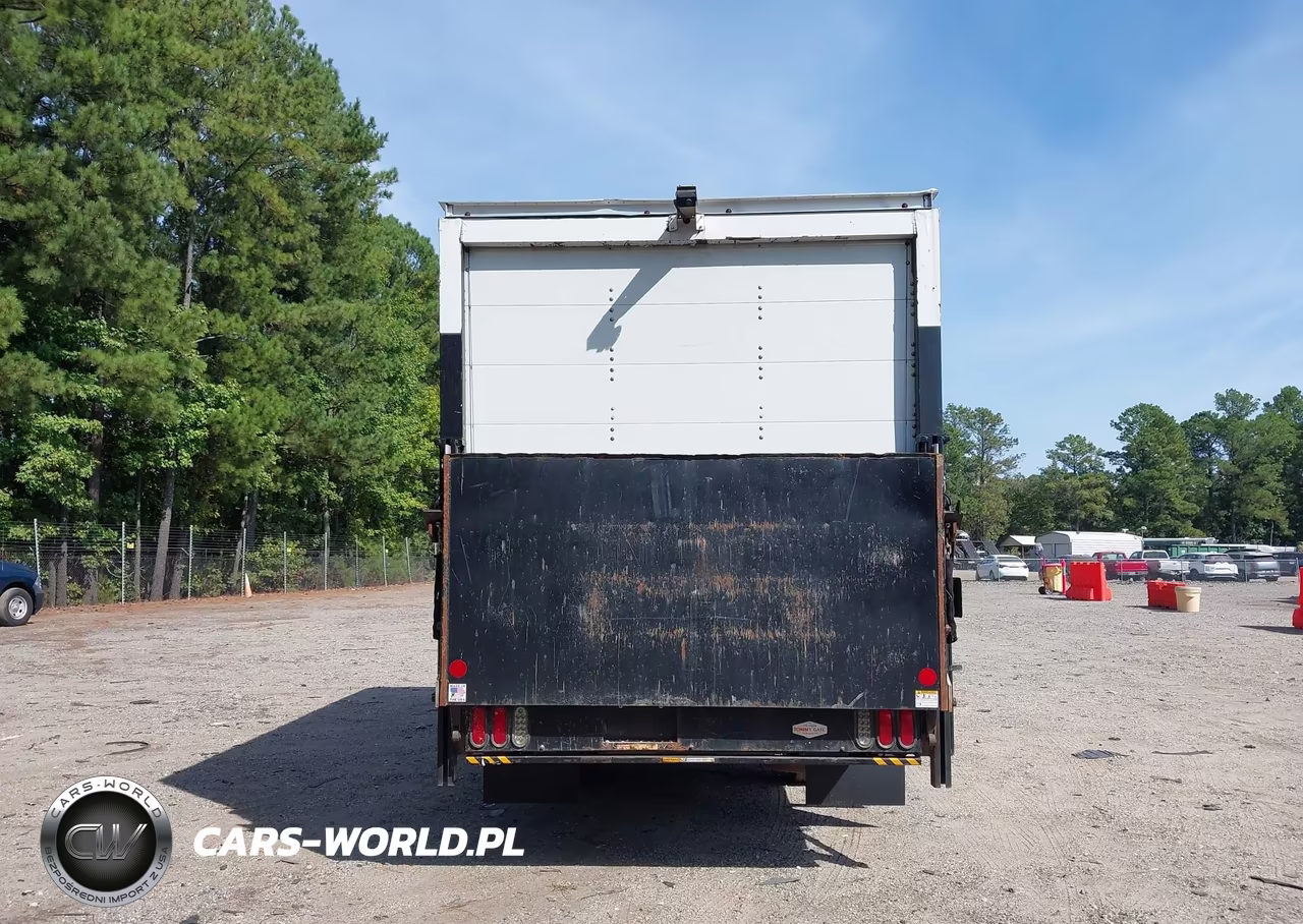 2018 Ford Transit-350 Cutaway VIN:1FDRS8PM6JKB23067 - 16