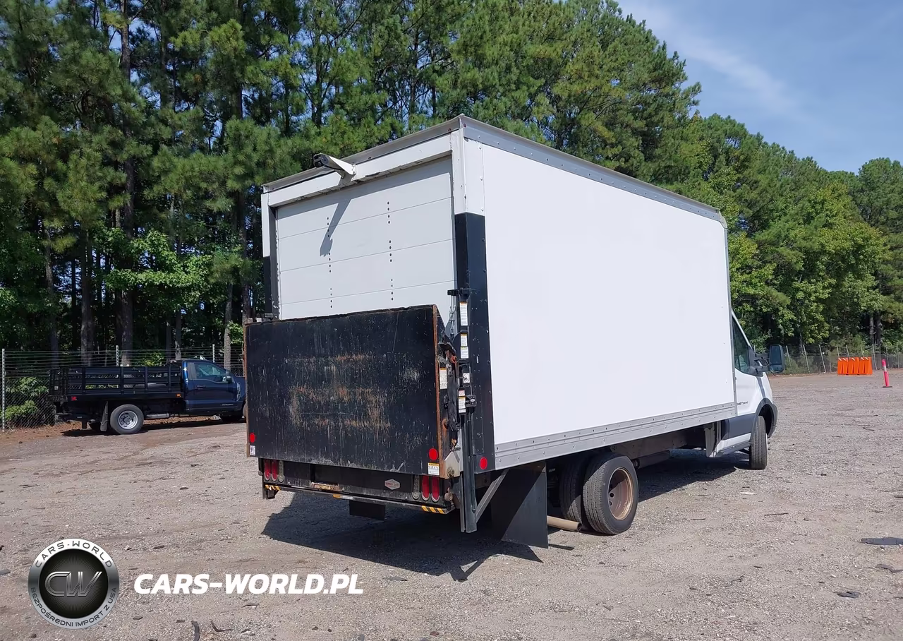 2018 Ford Transit-350 Cutaway VIN:1FDRS8PM6JKB23067 - 4