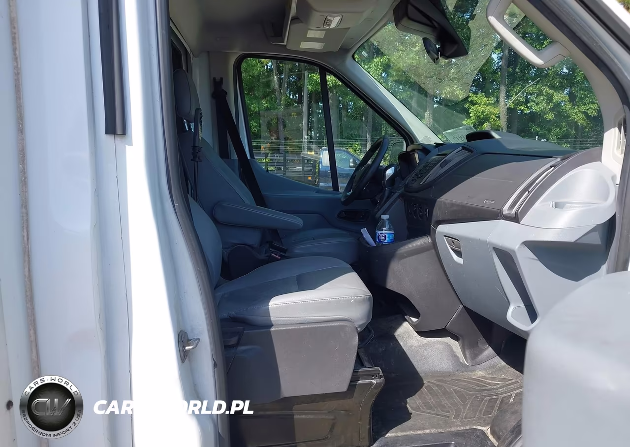 2018 Ford Transit-350 Cutaway VIN:1FDRS8PM6JKB23067 - 5
