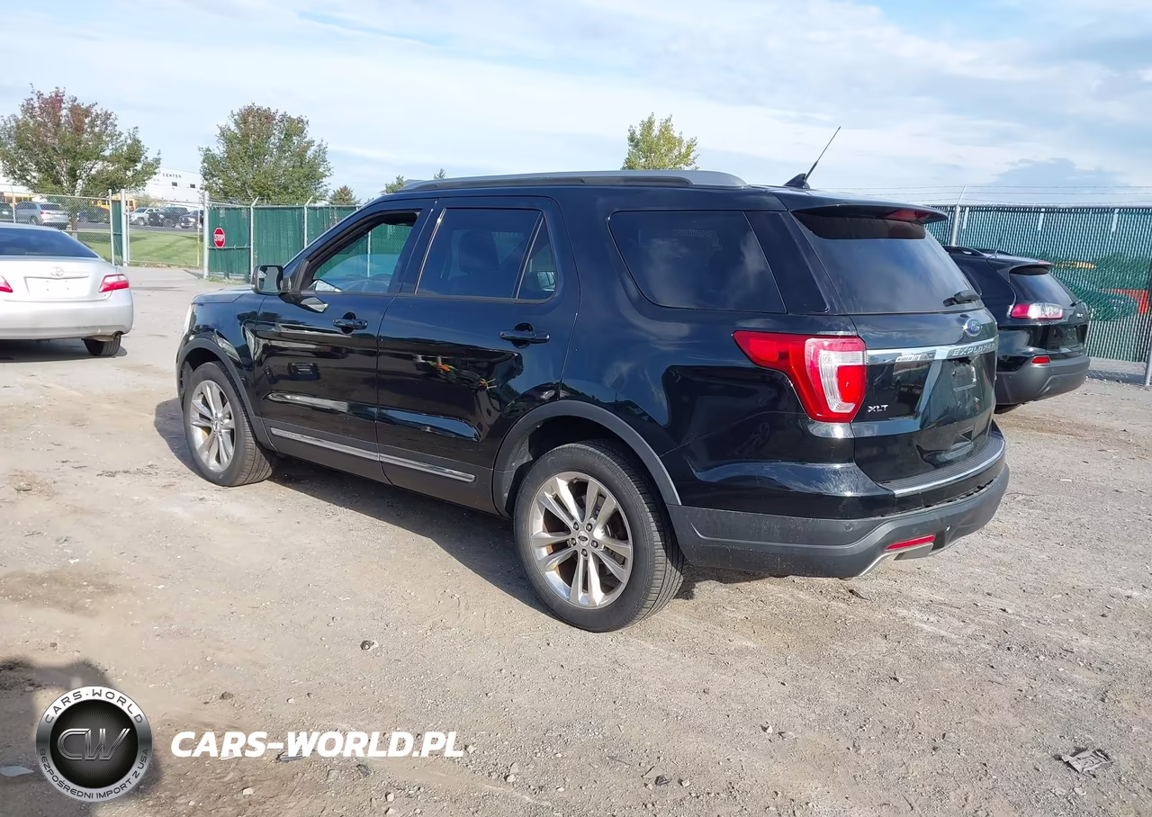 2018 Ford Explorer Xlt VIN:1FM5K8D8XJGC52857 - 3