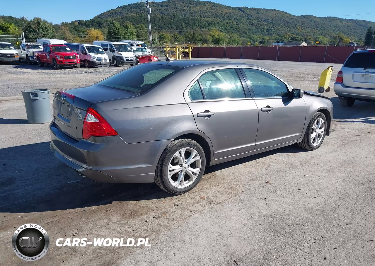 2012 Ford Fusion Se VIN:3FAHP0HA0CR149546 - 4