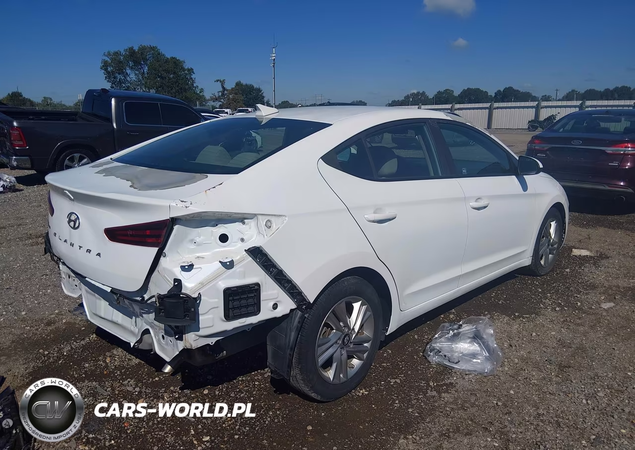 2019 Hyundai Elantra Sel-Value-Limited VIN:5NPD84LF0KH415763 - 4