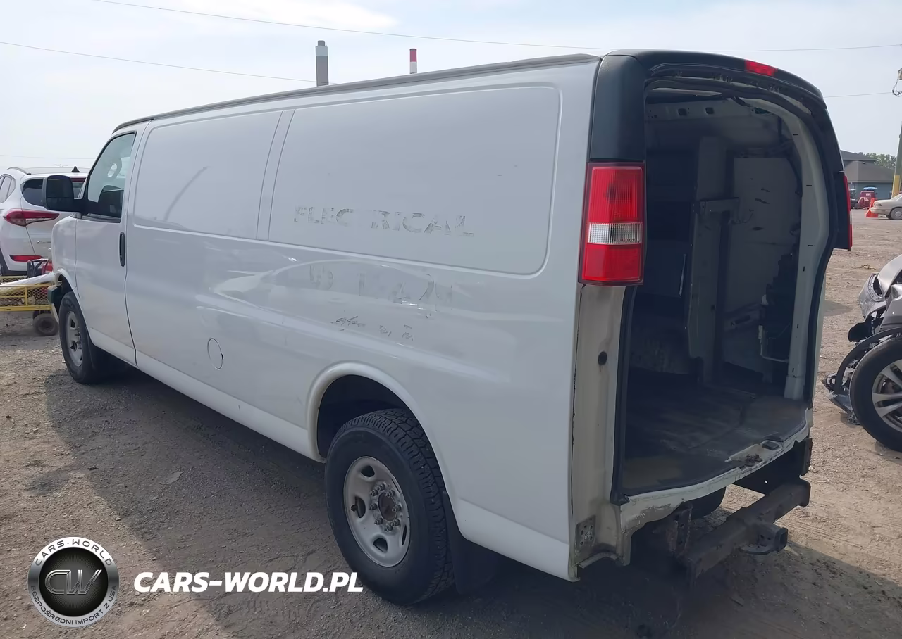 2017 Chevrolet Express 2500 Work Van VIN:1GCWGBFF7H1255182 - 3