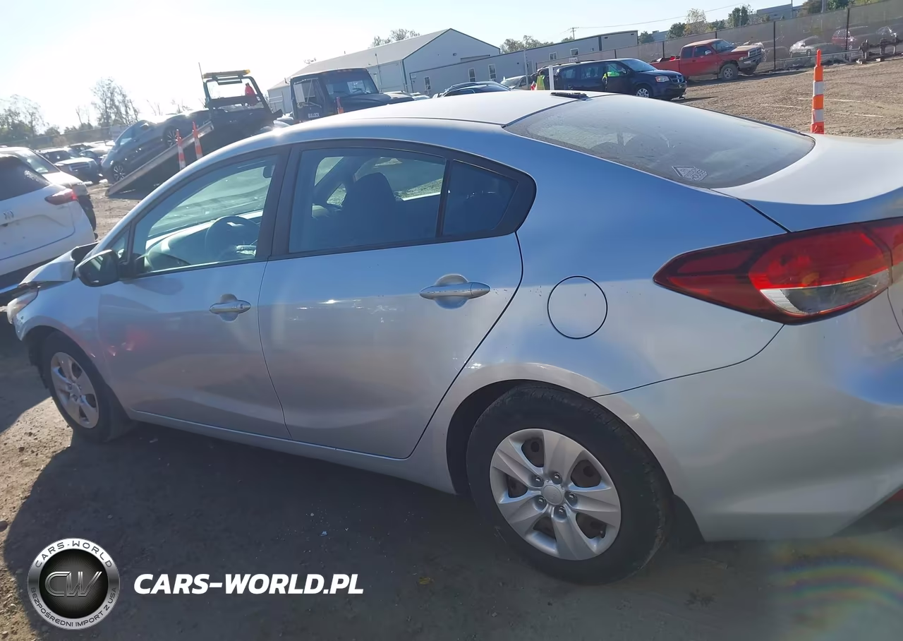 2017 Kia Forte Lx VIN:3KPFL4A72HE066024 - 15