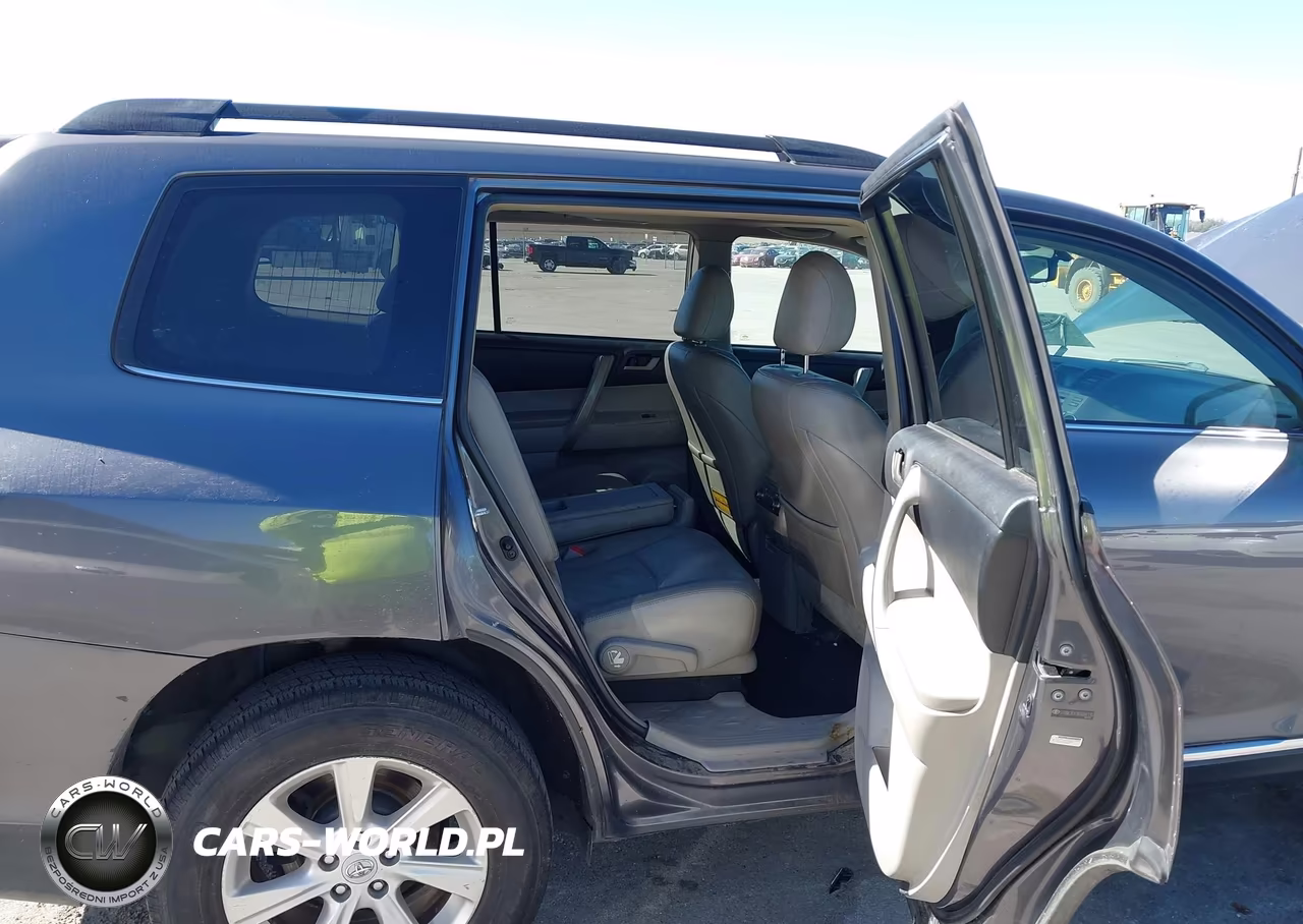 2011 Toyota Highlander Se V6 VIN:5TDBK3EH3BS084110 - 8