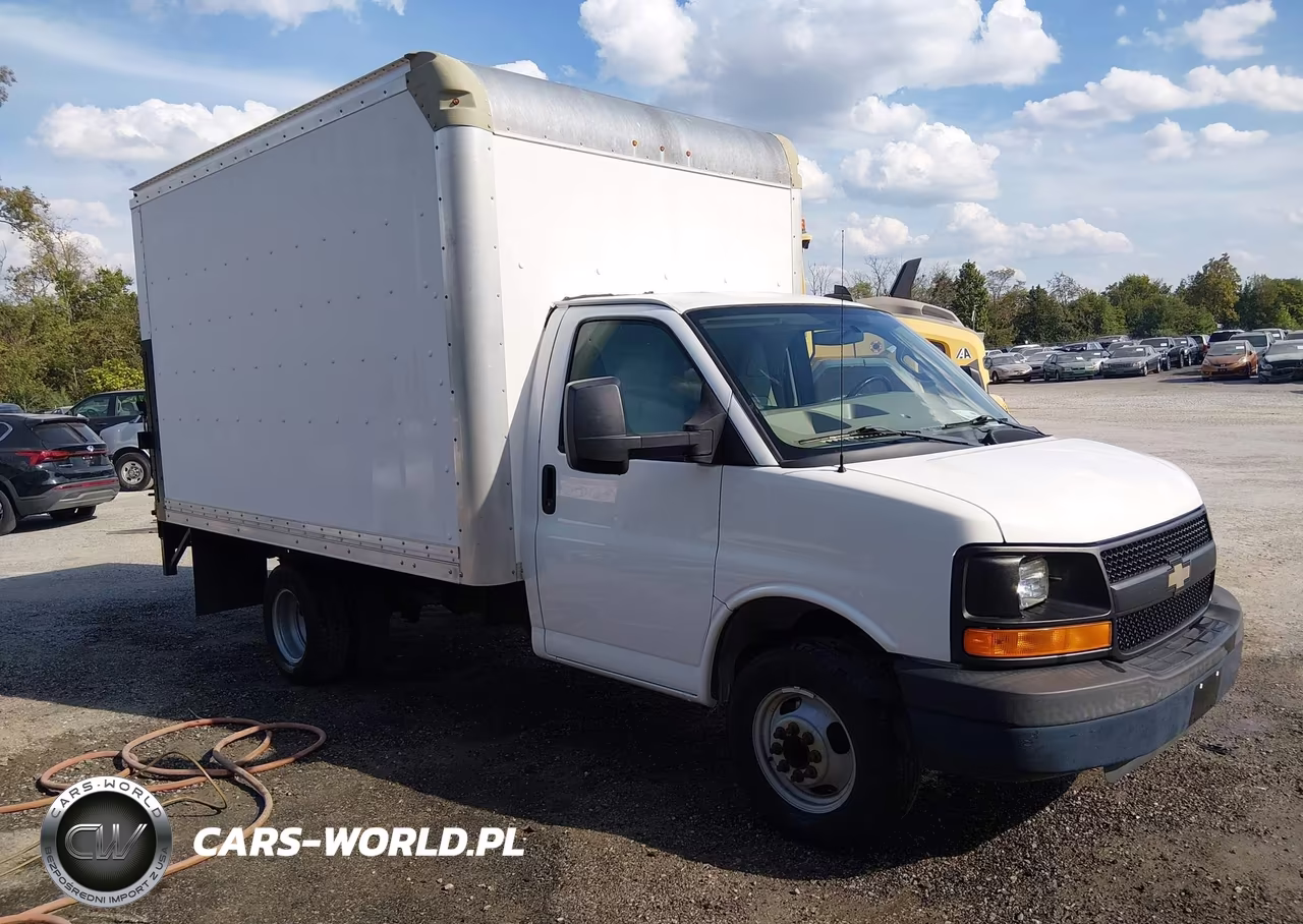 2016 Chevrolet Express Cutaway 3500 VIN:1GB3GRCG3G1266529 - 1