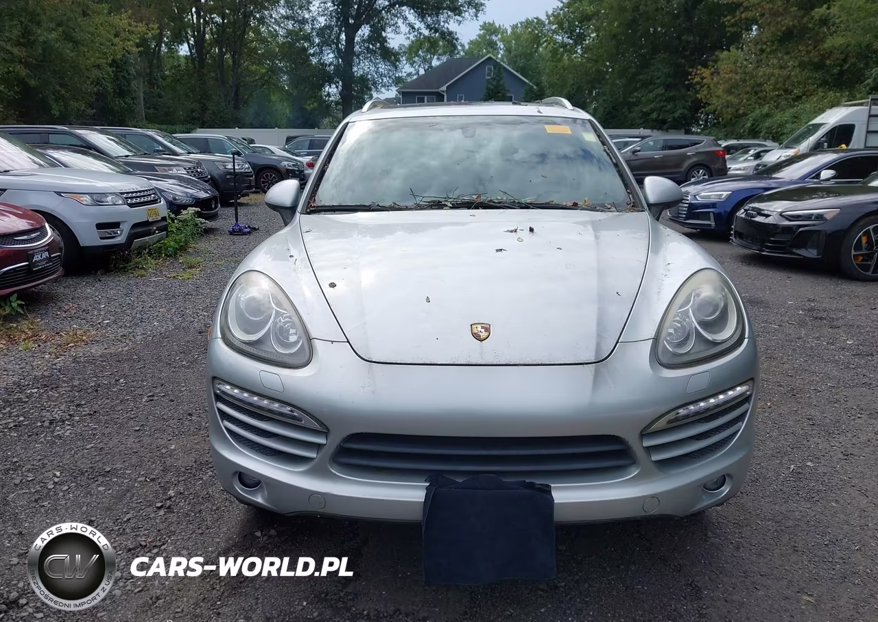 2012 Porsche Cayenne VIN:WP1AA2A24CLA10156 - 12