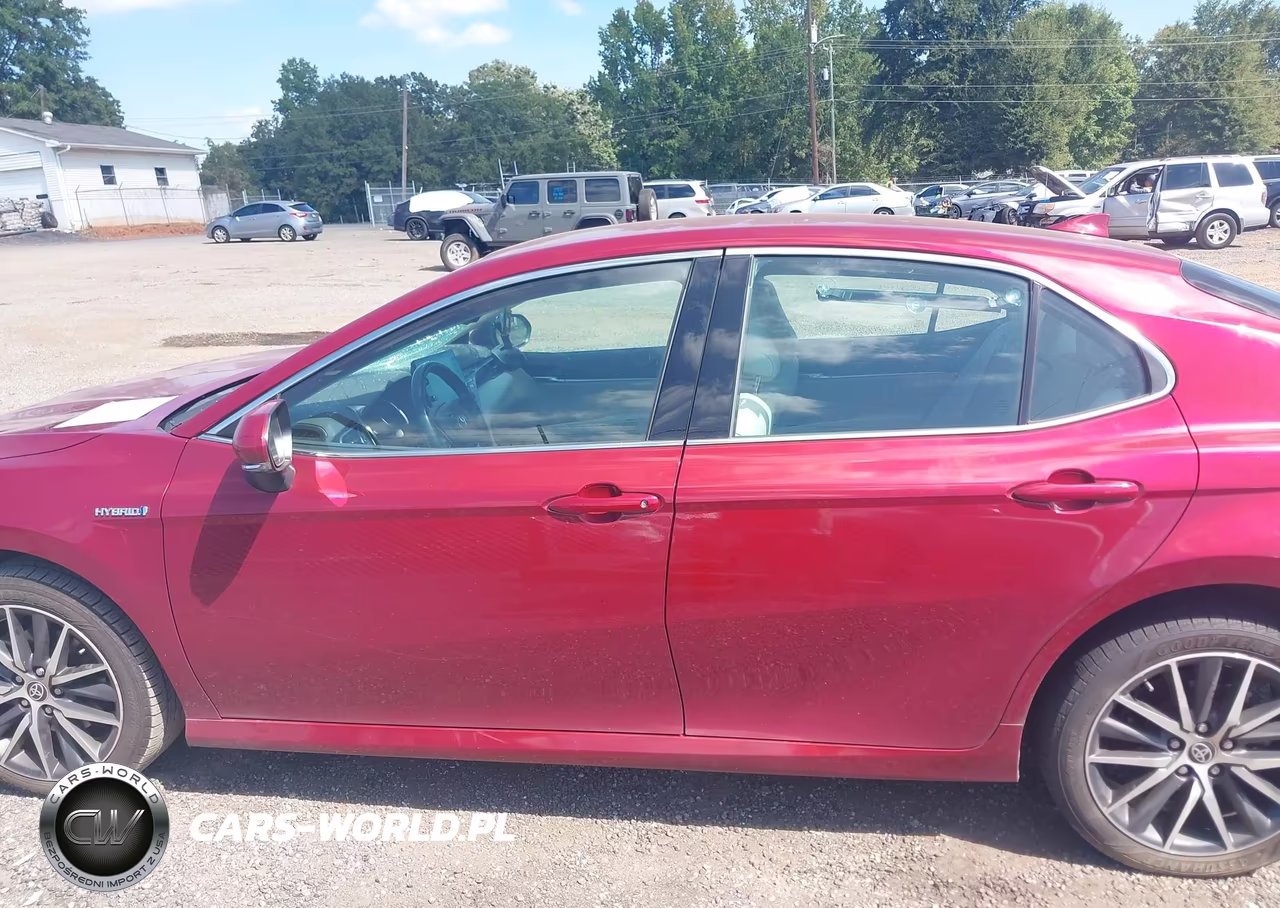 2021 Toyota Camry Xle Hybrid VIN:4T1F31AK9MU567986 - 14