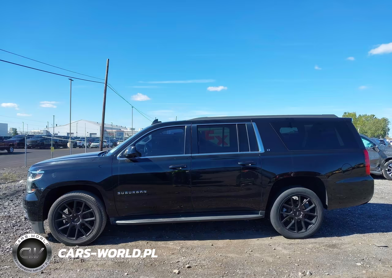 2018 Chevrolet Suburban Lt VIN:1GNSCHKC7JR270773 - 14