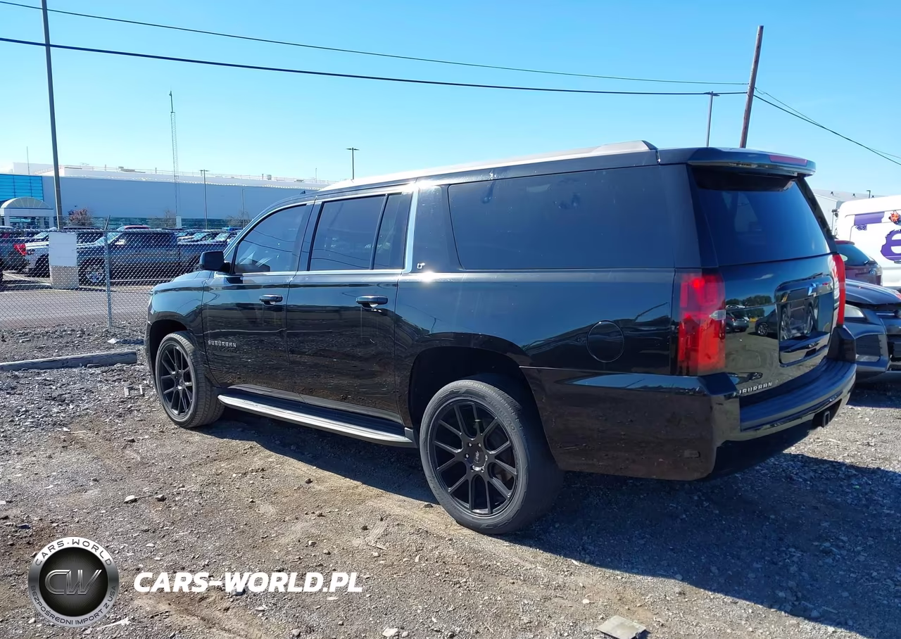 2018 Chevrolet Suburban Lt VIN:1GNSCHKC7JR270773 - 3